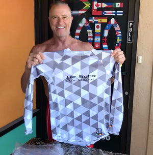 A TIP FROM EMILIO:  How to quickly put on a Skin Cooler™ Long Sleeve Top