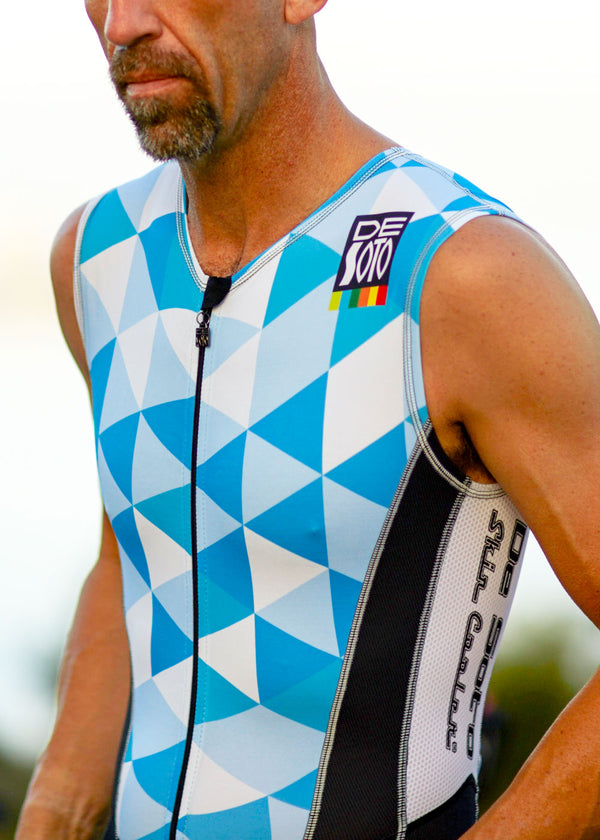 Tritraje Forza - OFERTA